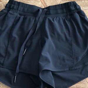 Lululemon Hotty Hot II Short